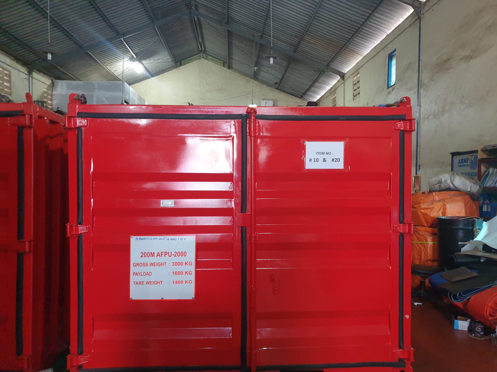 CONTAINER